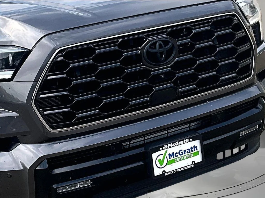 2024 Toyota Sequoia Platinum - Photo 34