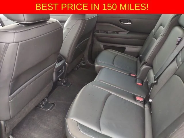 Certified Used 2025 Brilliant Silver Metallic Nissan SL image 17