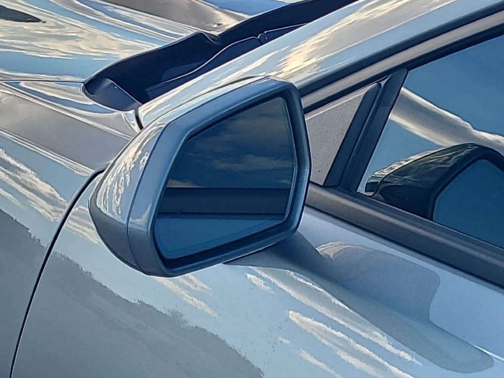 Used 2023 SHARKSKIN METALLIC Chevrolet ZL1 image 27