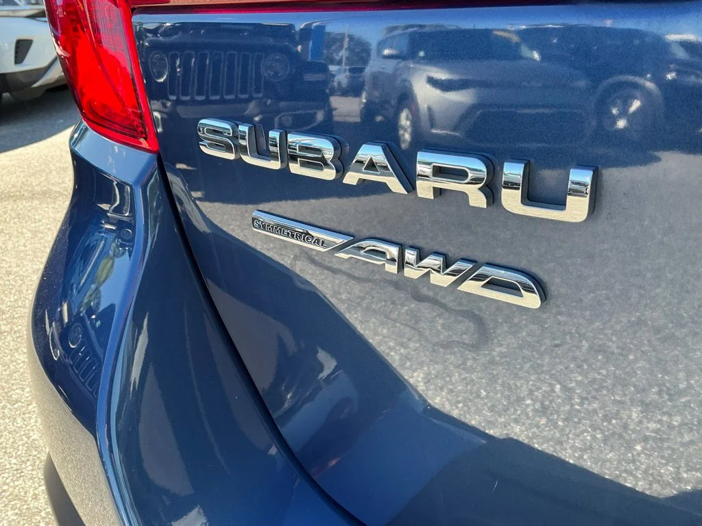 Used 2019 Blue Subaru 2.5i Premium image 21
