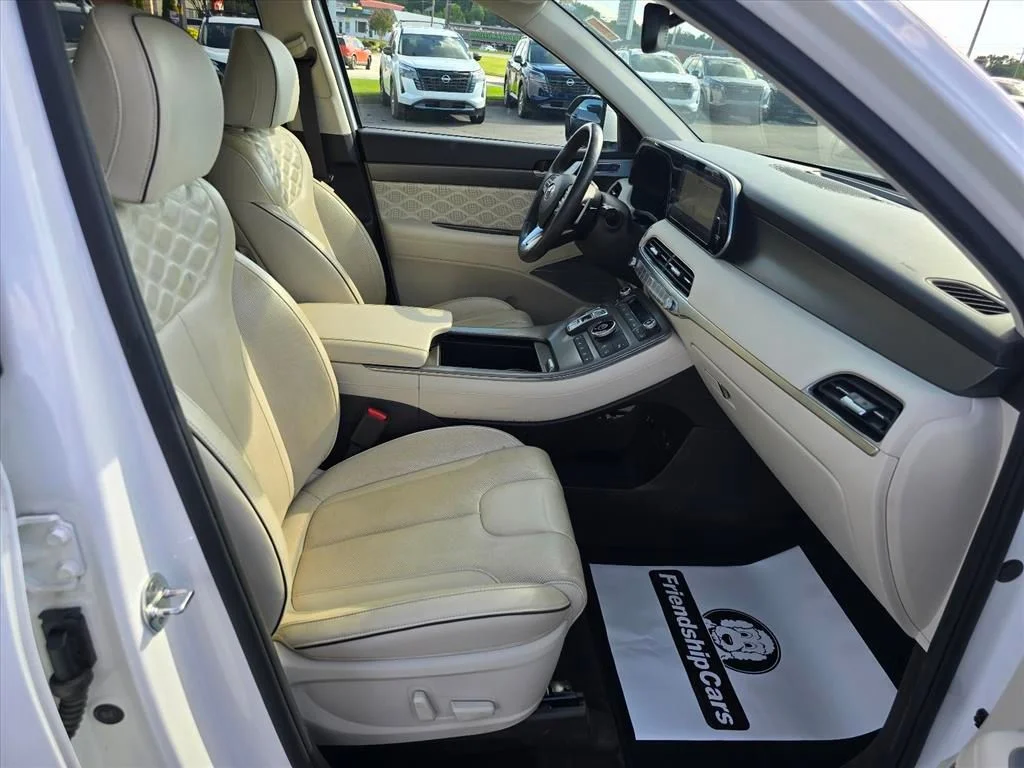Used 2020 White Hyundai Limited image 16