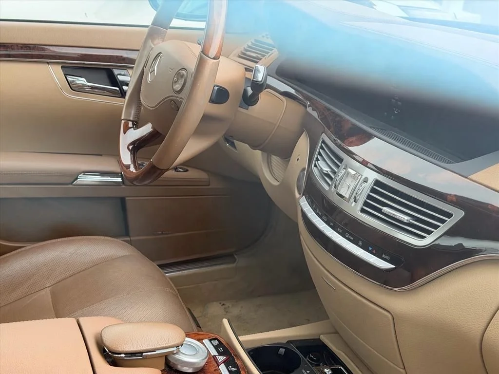 Used 2007 Black Mercedes-Benz S 550 image 20