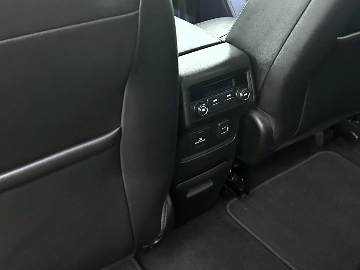 Used 2018 Red GMC SLT-1 image 23