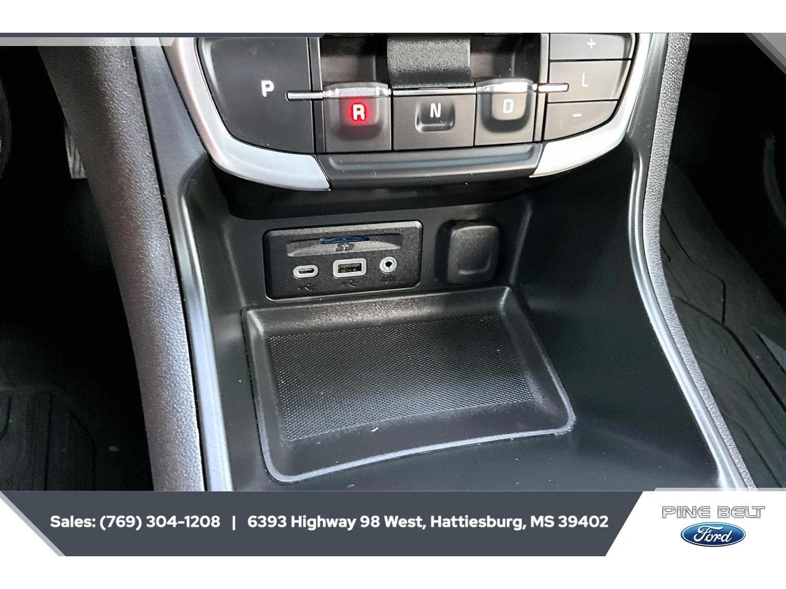 Used 2022 Summit White GMC SLT image 24