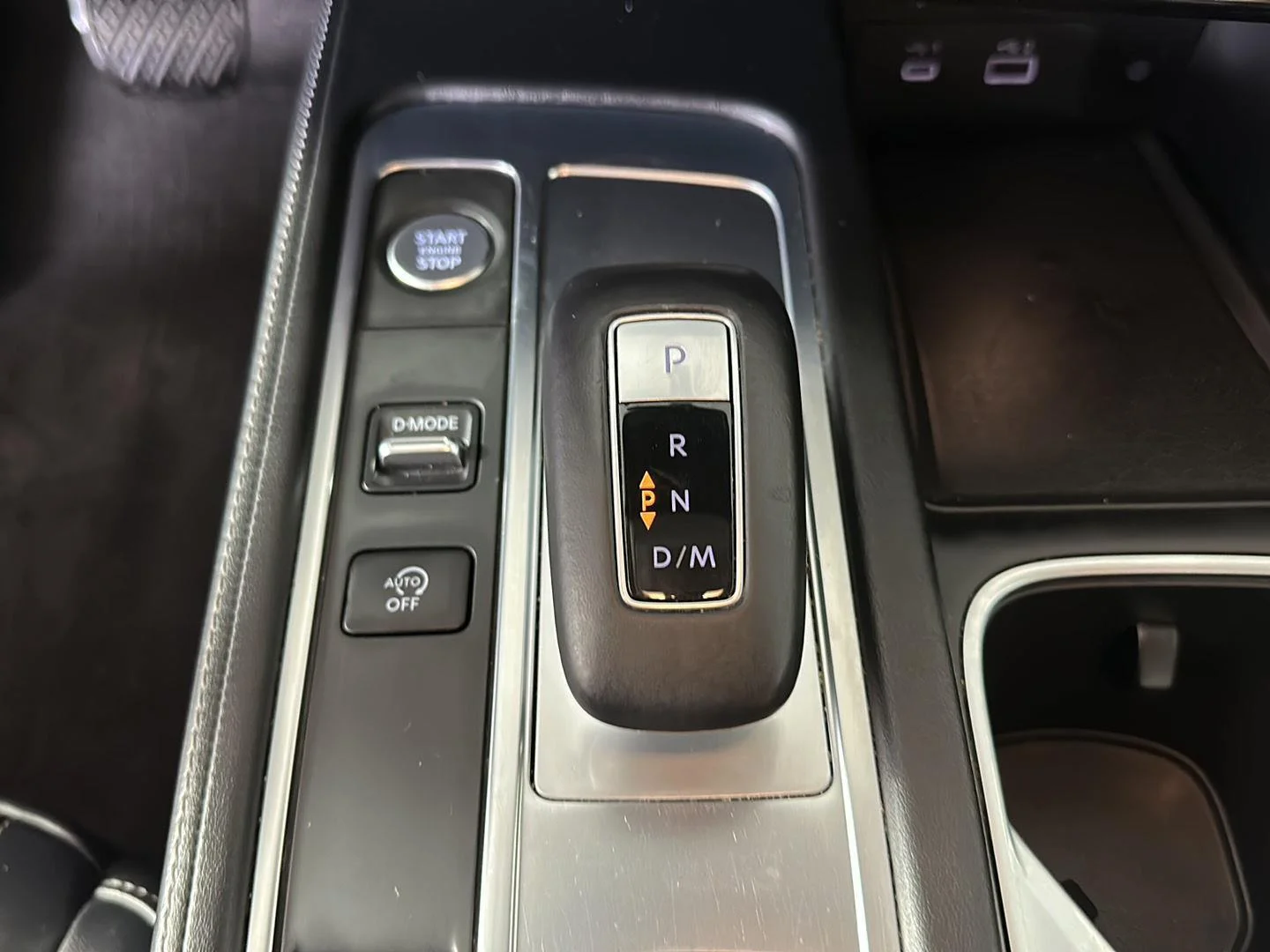 Used 2023 Warm Titanium INFINITI LUXE image 20