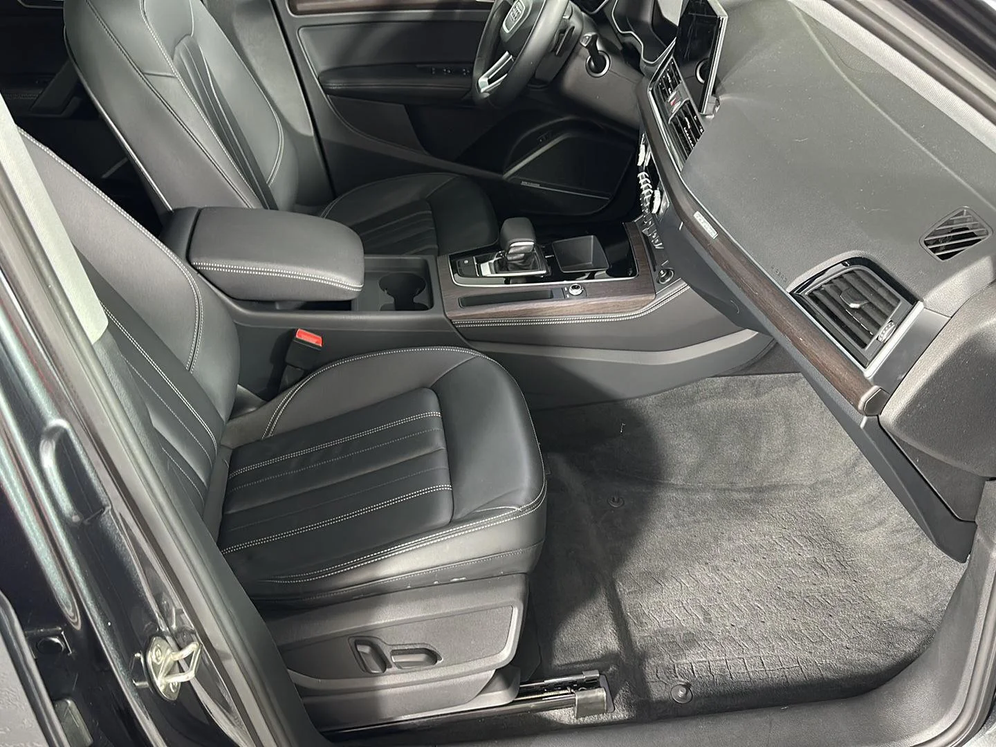 Used 2023 Daytona Gray Pearl Effect Audi S line Premium Plus image 6