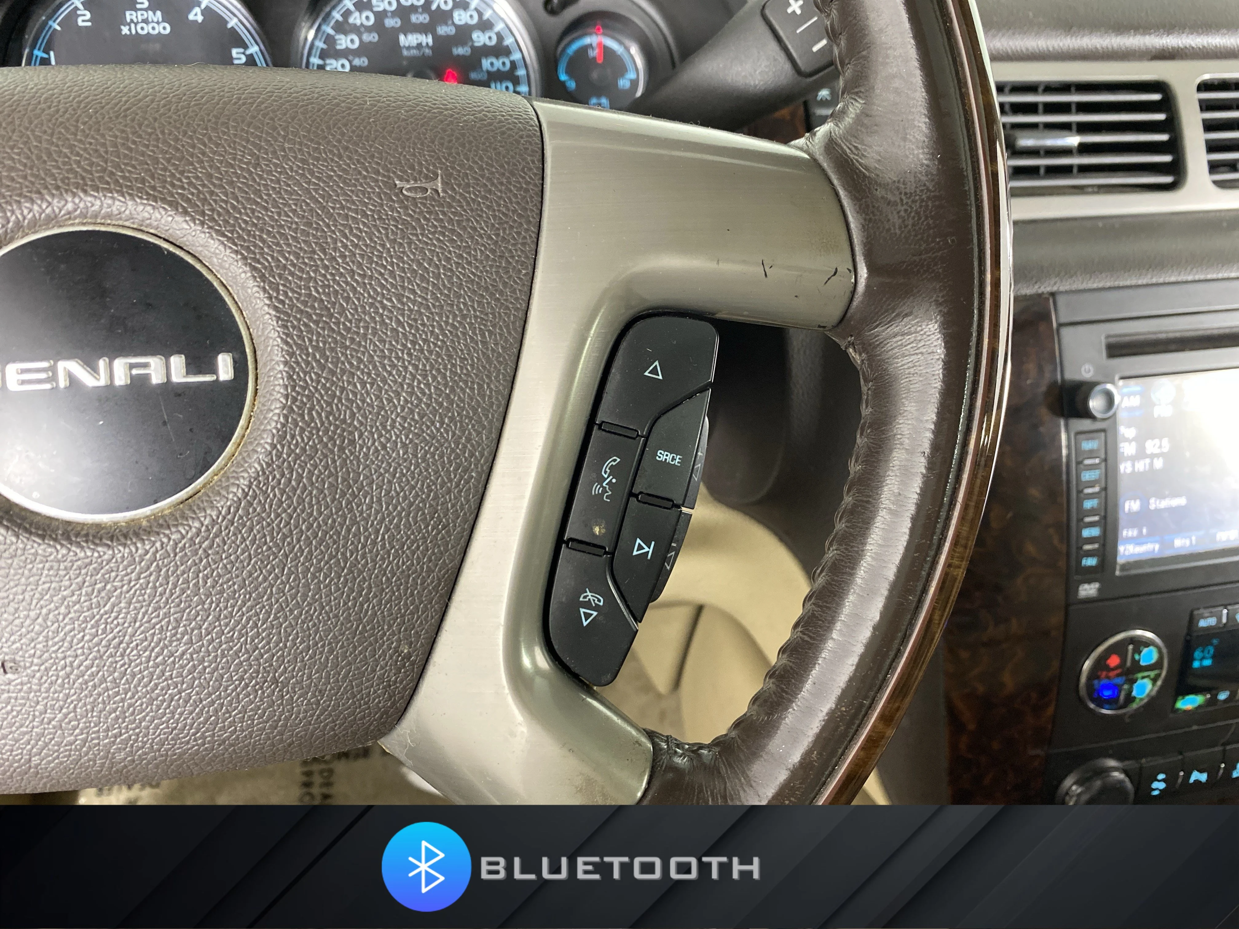 Used 2013 Quicksilver Metallic GMC  image 22