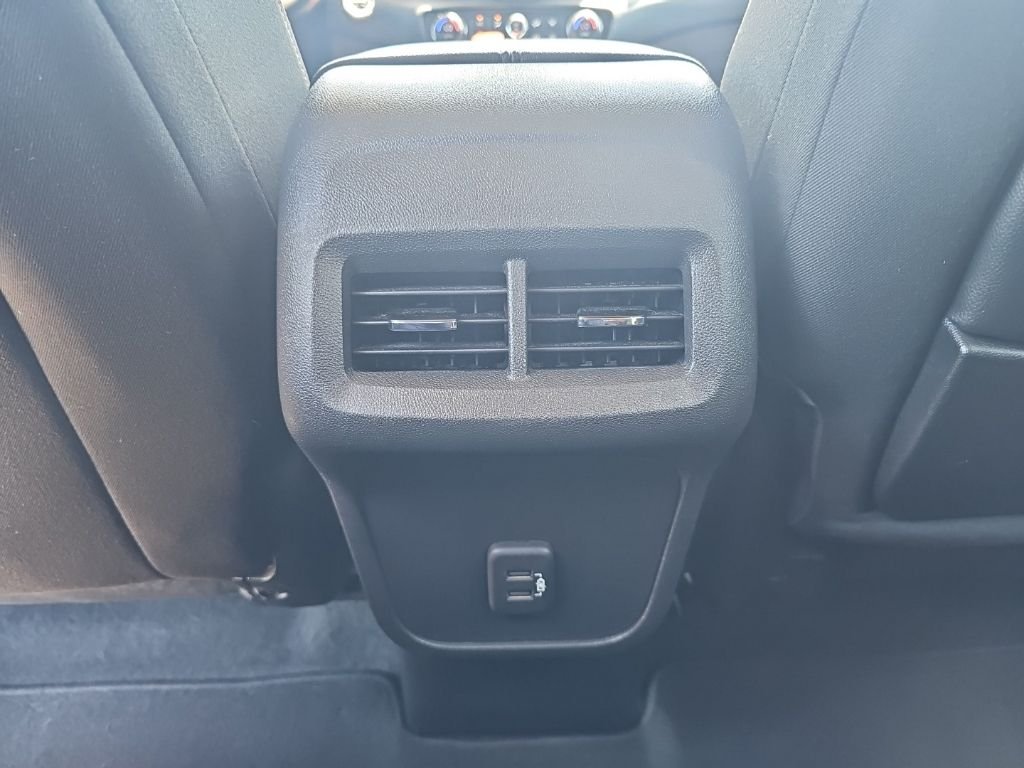 Used 2020 Gray GMC SLE image 29
