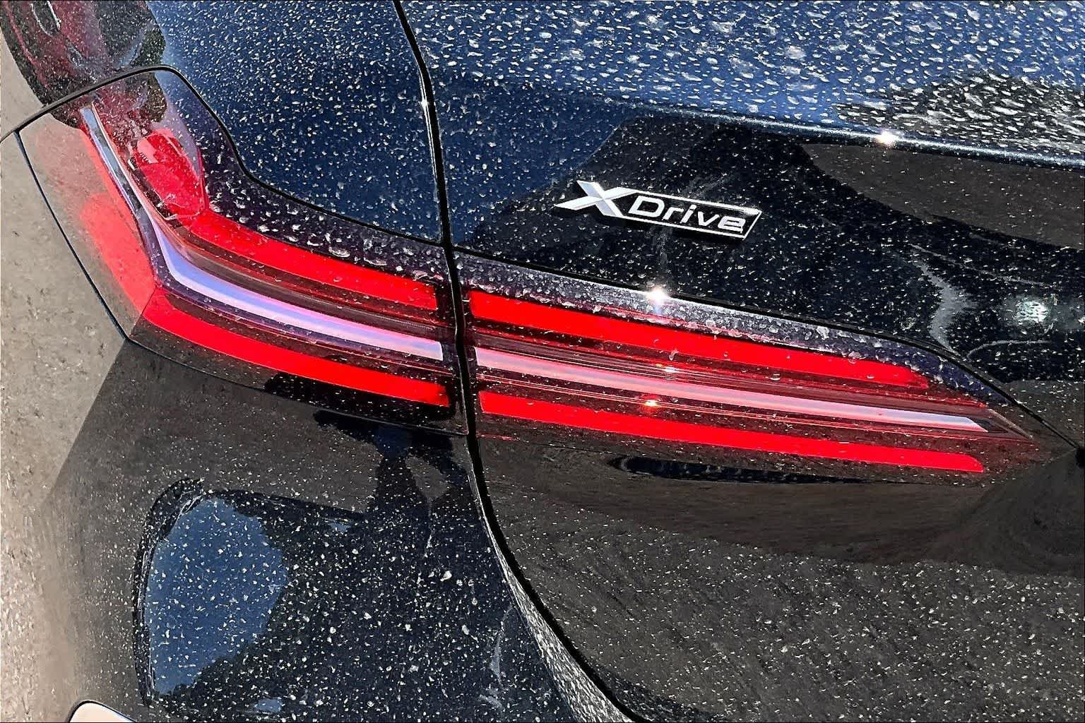 New 2027 Black Sapphire Metallic BMW 540i xDrive image 14