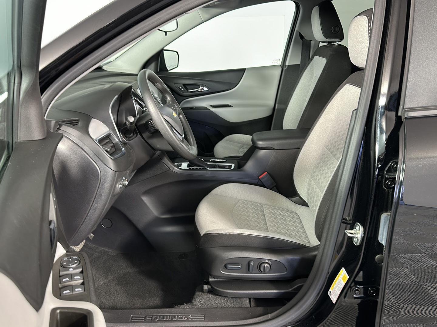 Used 2024 Mosaic Black Metallic Chevrolet  image 15
