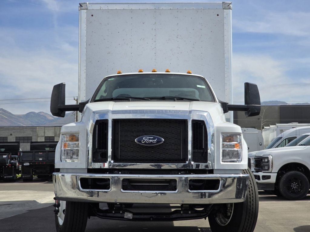 New 2025 Oxford White Ford Base image 14