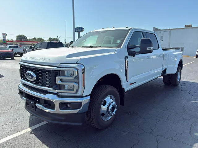 2026 Ford F-350 Super Duty LARIAT