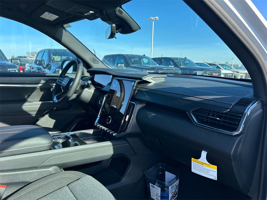 2026 GMC ACADIA - Image 37