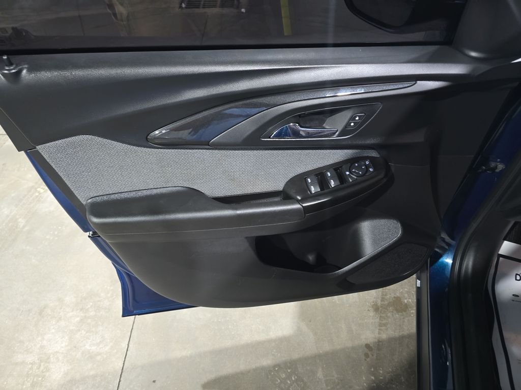 Used 2021 Blue Chevrolet LS image 12