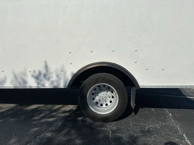 Used 2022 White Ford  image 10