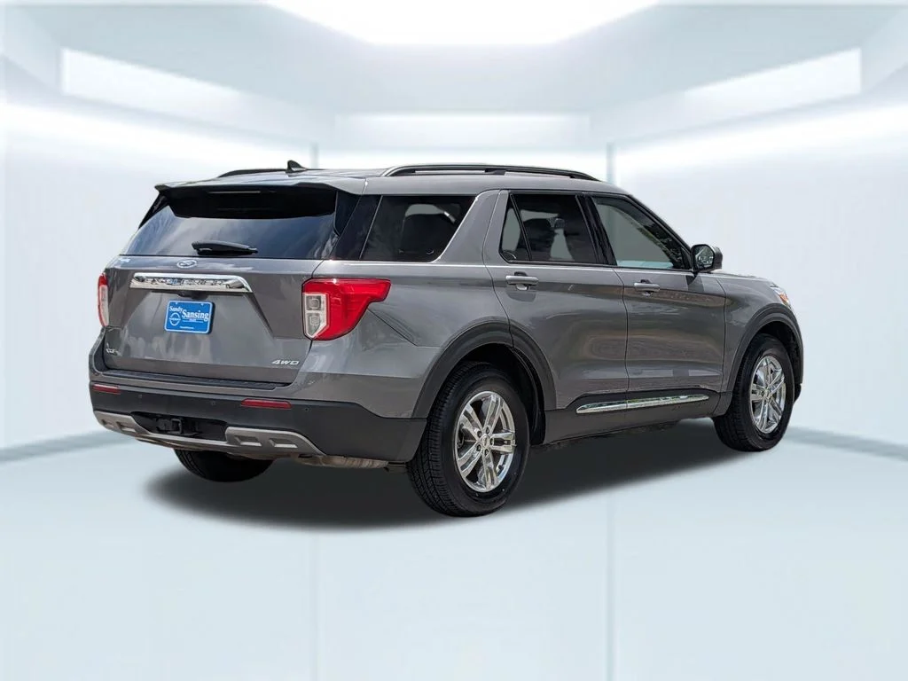 Used 2021 Gray Ford XLT image 6