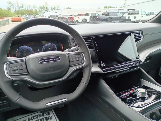 New 2026 High Gloss Black Exterior Paint Jeep Limited Altitude image 10