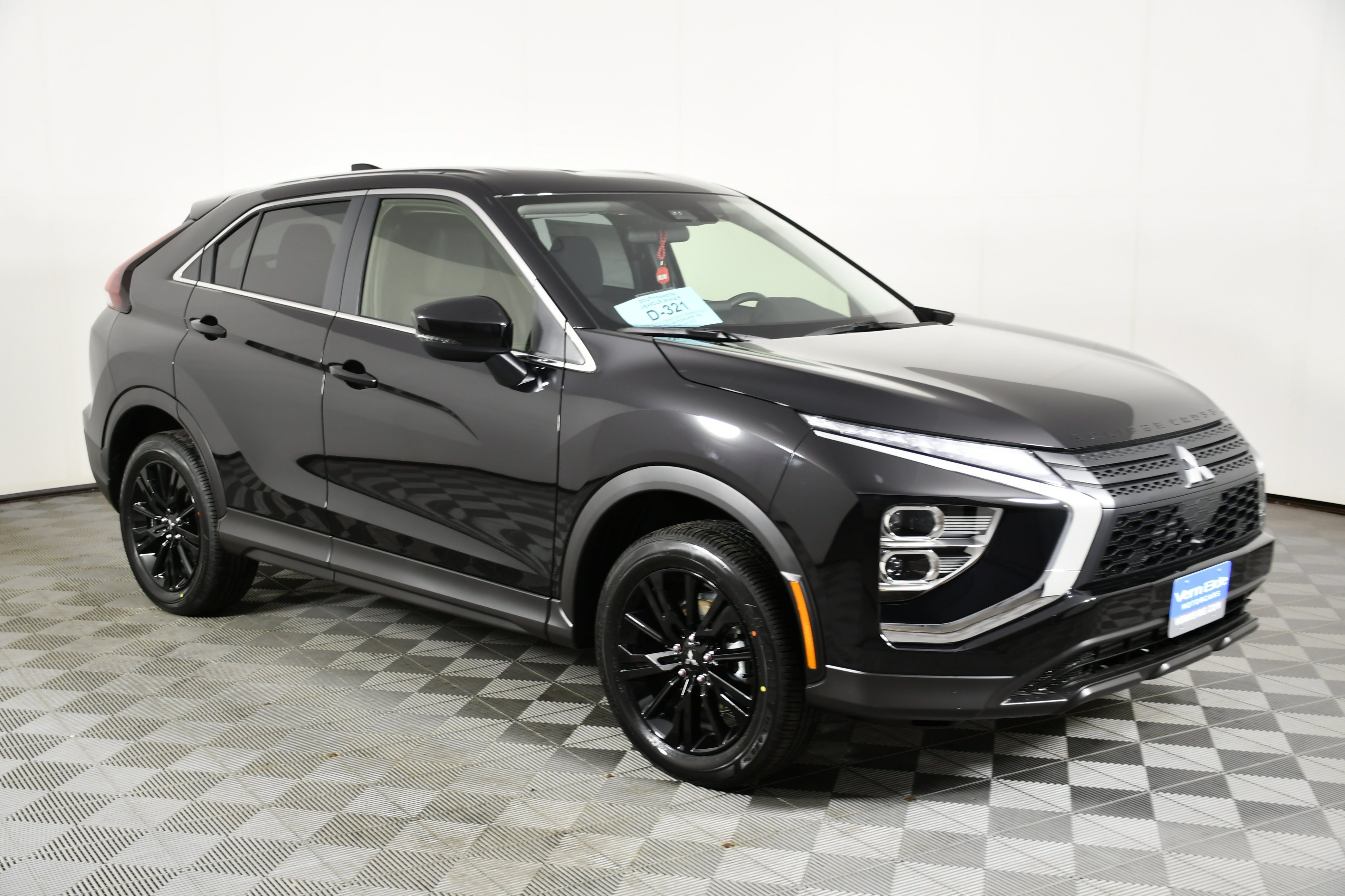 New 2026 Labrador Black Pearl Mitsubishi LE image 4