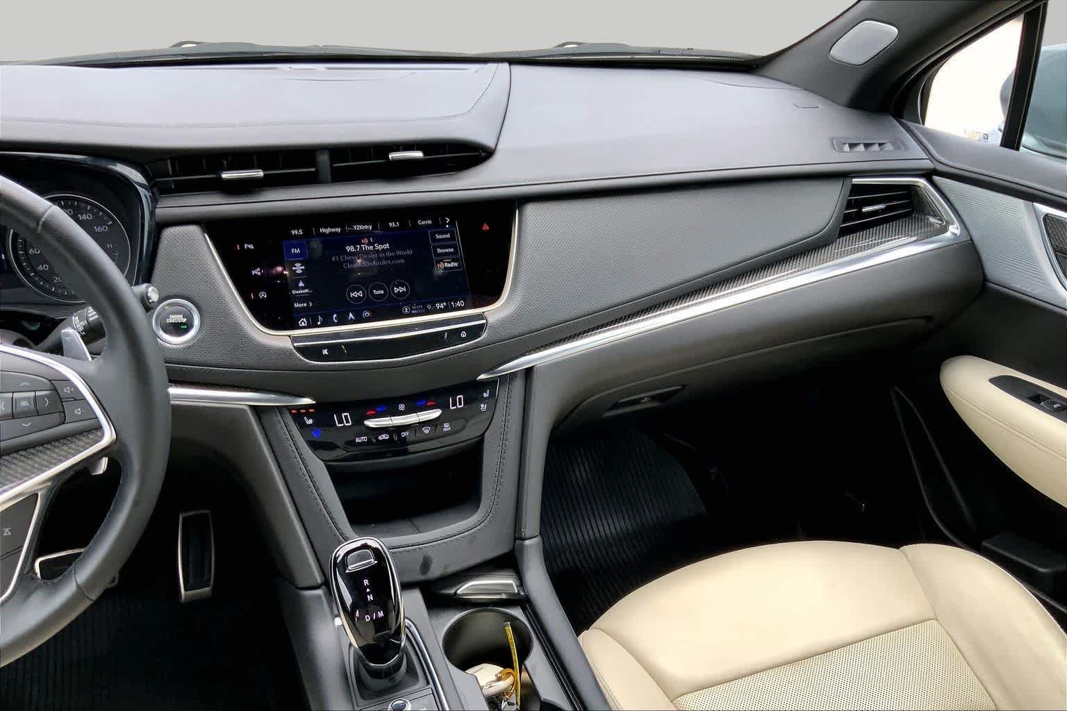Pre-Owned 2024 Cadillac XT5 AWD Sport