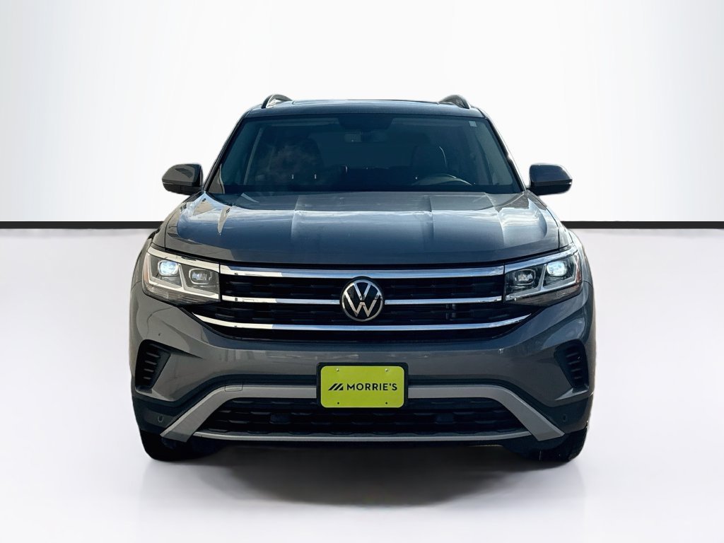 Used 2022  Volkswagen 3.6L V6 SE w/Technology image 2
