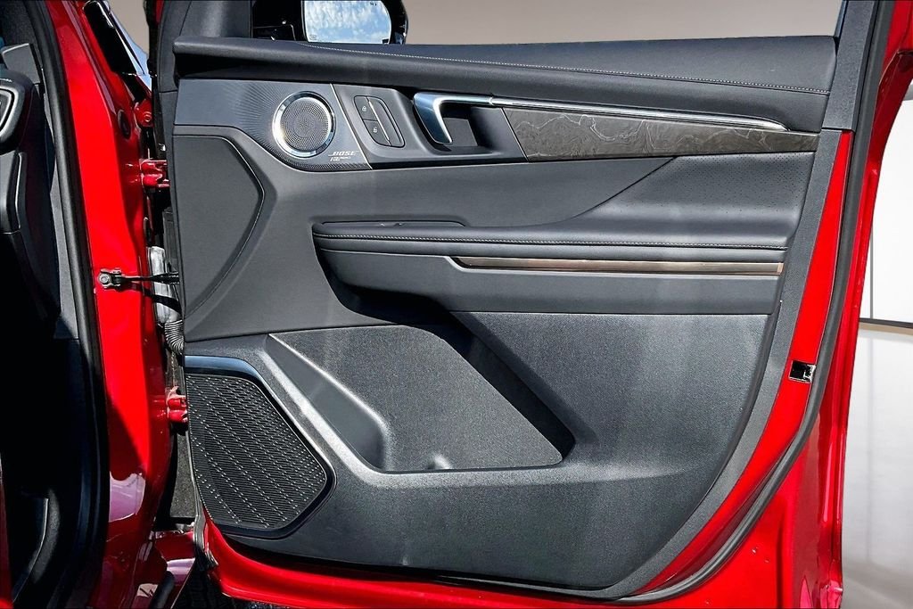 Used 2025 Red Buick Avenir image 19