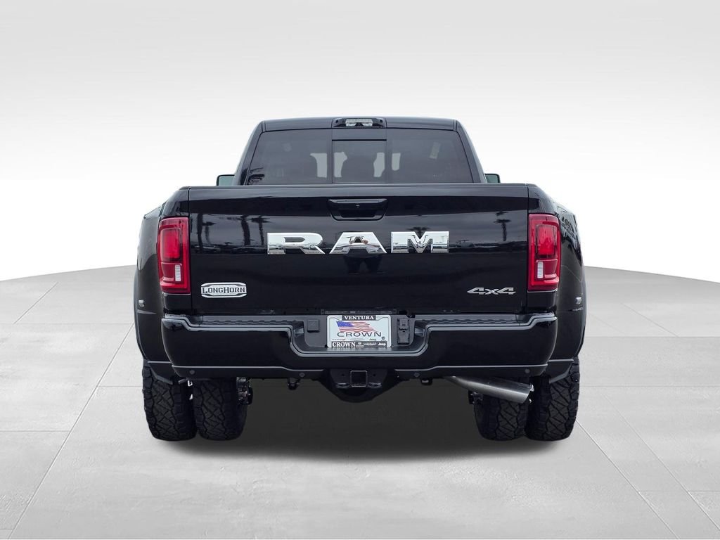 New 2026 Diamond Black Crystal Pearl-Coat Exterior Paint RAM Limited image 6