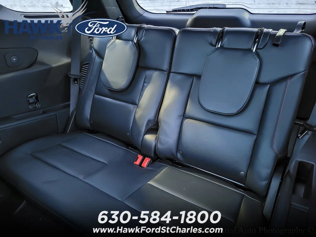 New 2026 Rapid Red Metallic Tinted Clearcoat Ford ST-Line image 10