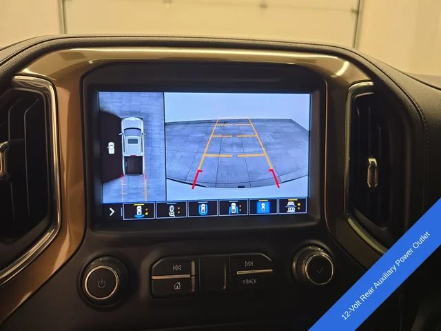 Used 2020 Iridescent Pearl Tricoat Chevrolet High Country image 23