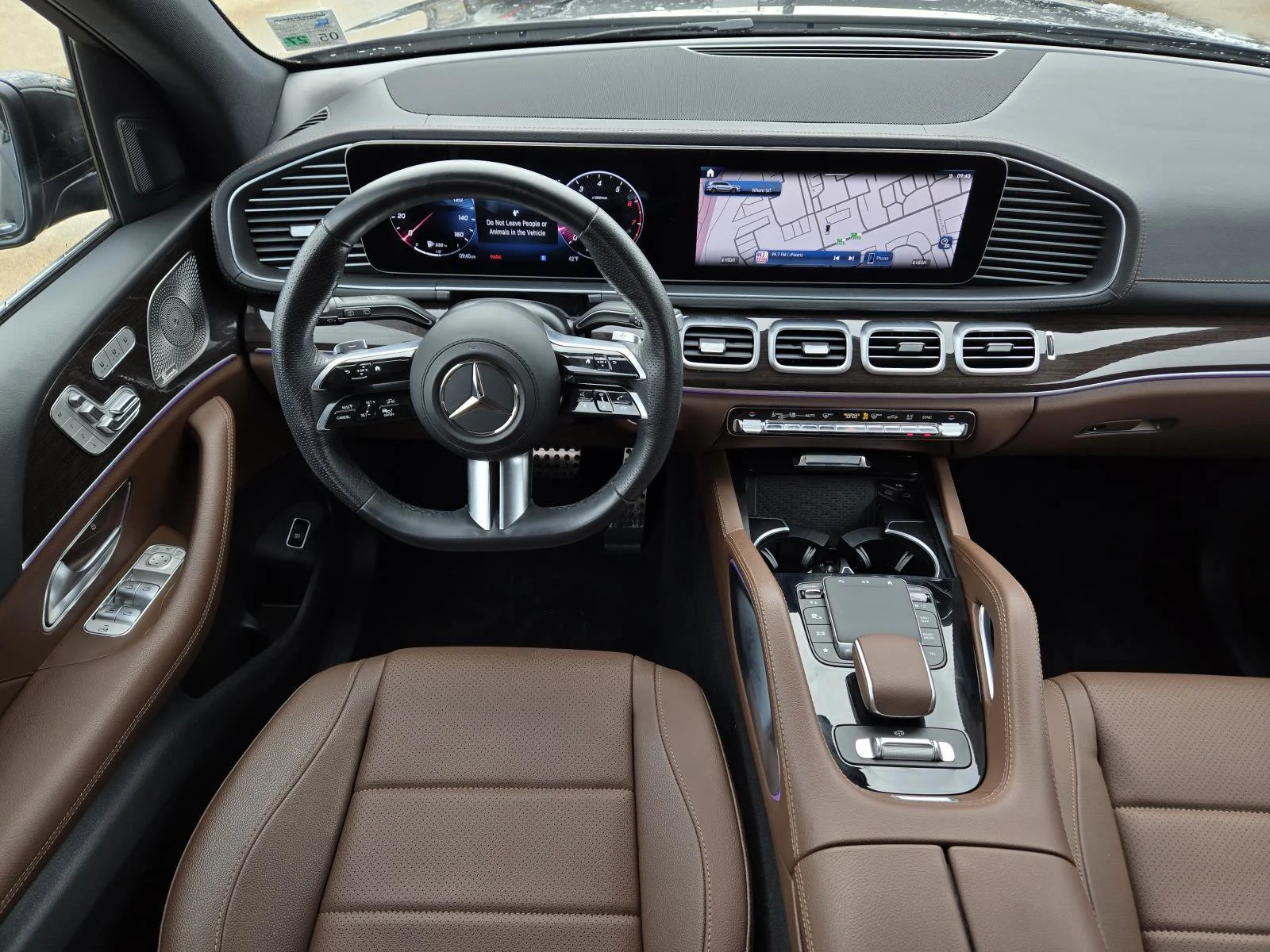 Used 2024 Black Mercedes-Benz GLS 450 image 28