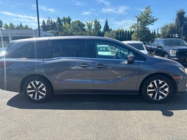 Used 2025 Black Honda EX-L image 3