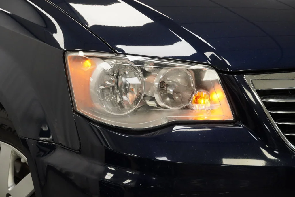 Used 2016 Blue Chrysler Touring image 8