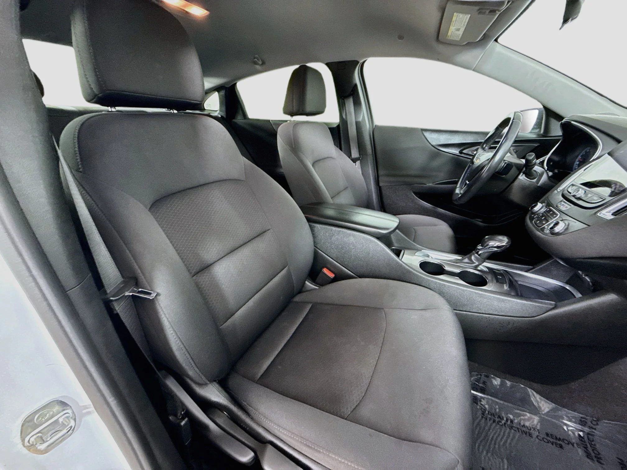 Used 2021 SUMMIT WHITE Chevrolet LT image 29