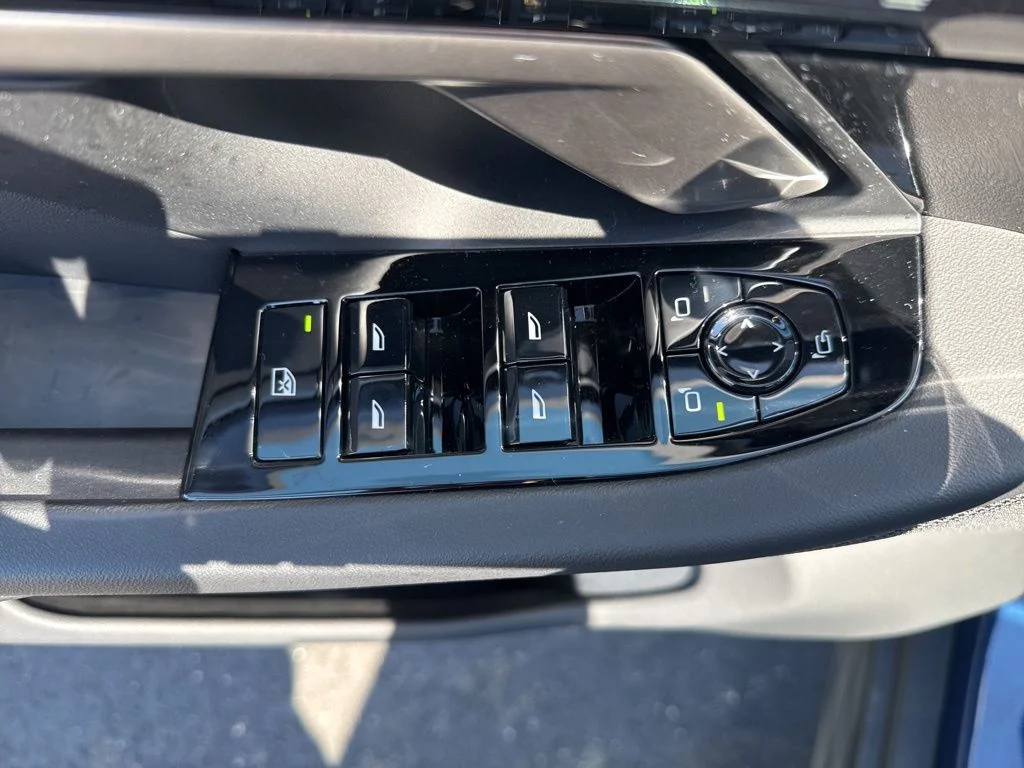 2026 BMW 5 Series 540i - Photo 11