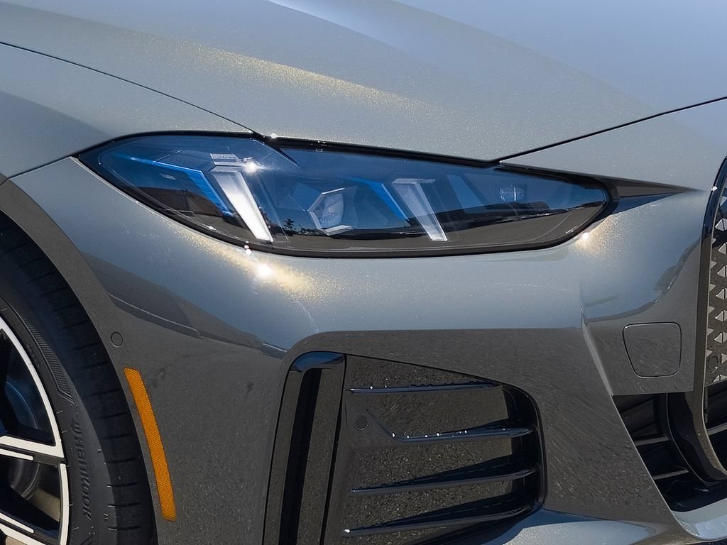 New 2026 Dravit Grey Metallic BMW eDrive40 image 6