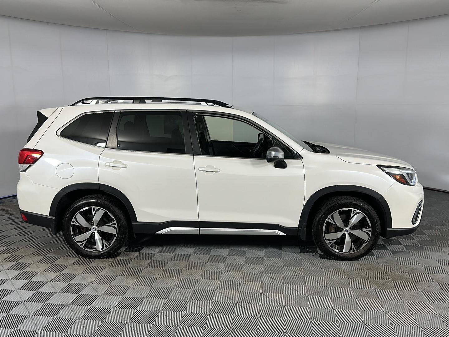 Used 2020 Crystal White Pearl Subaru Touring image 10