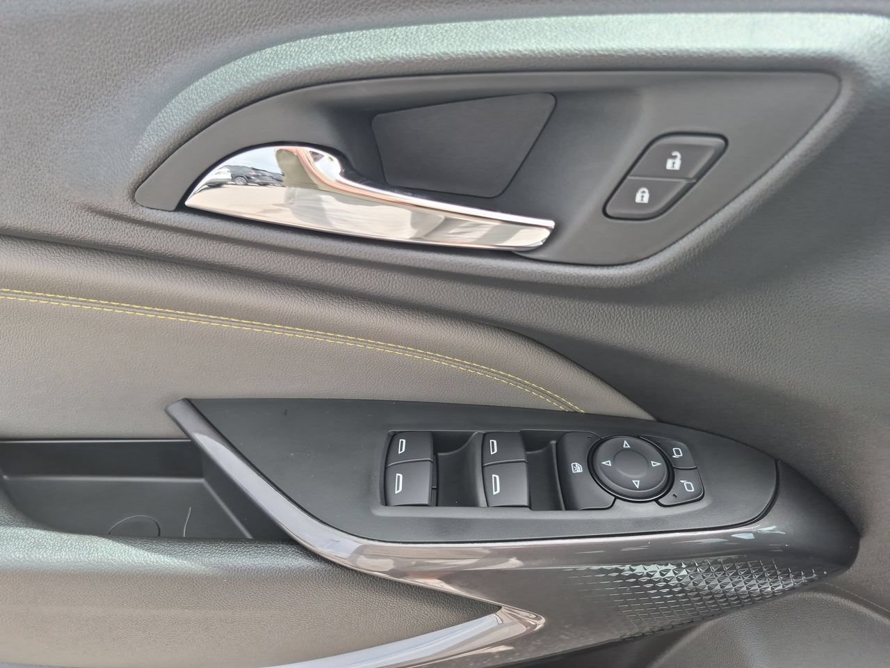 2026 Chevrolet Trax Activ - Photo 21