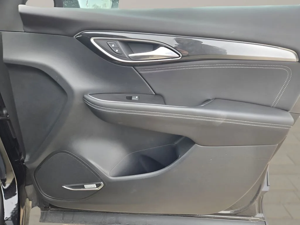 2025 Buick Envision Preferred - Photo 9