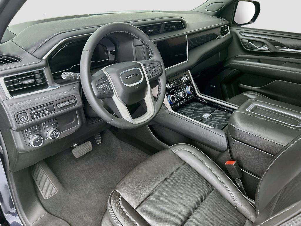 Used 2024 Titanium GMC Denali image 9