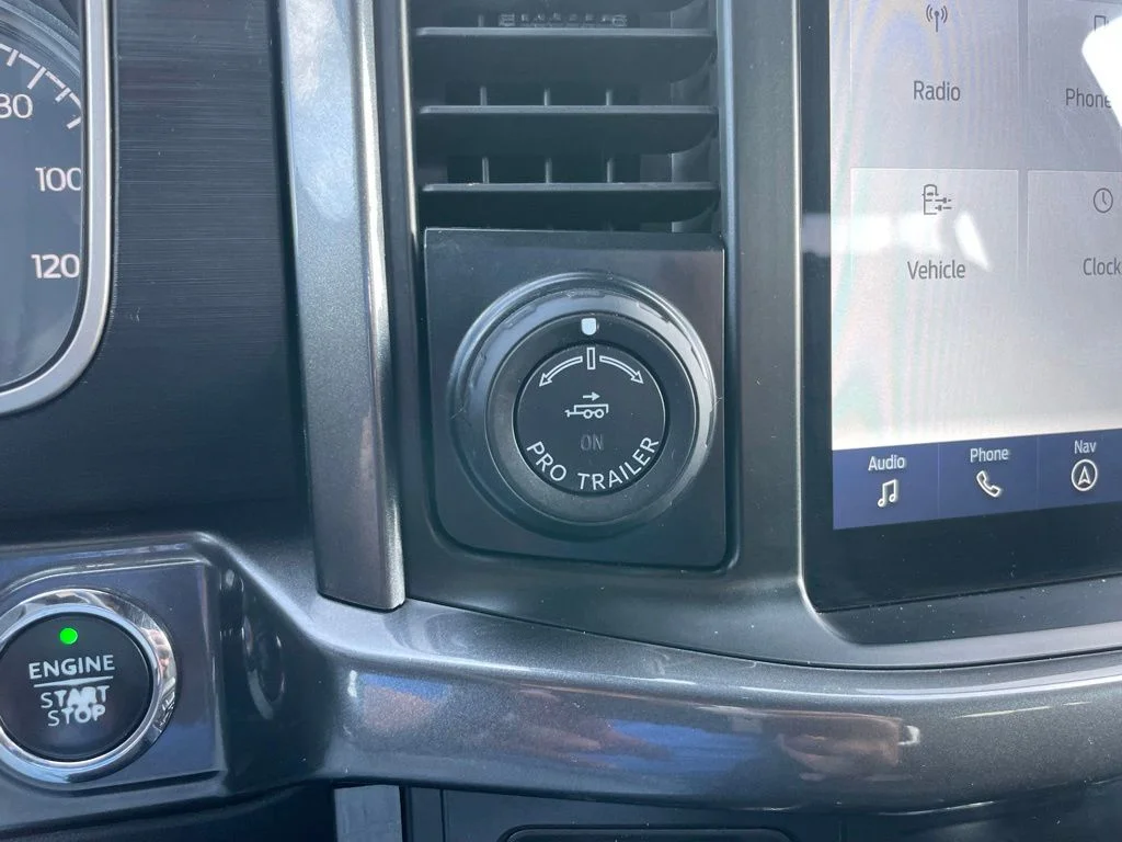 Used 2023 Gray Ford XLT image 11