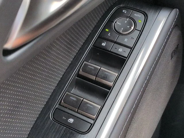 Certified Used 2024 Caviar Lexus 550 Luxury image 25
