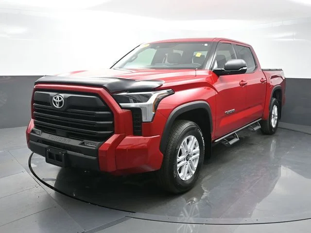 Used 2025 Red Toyota SR5 image 3