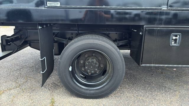 New 2024 Summit White Chevrolet Work Truck image 17