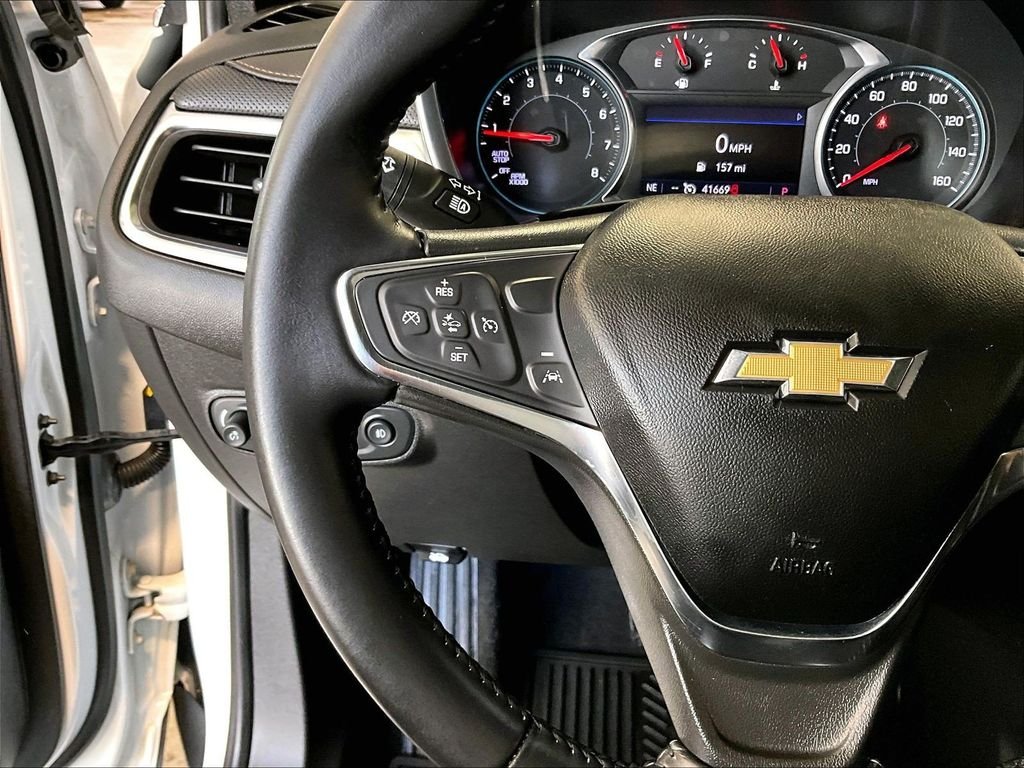 Used 2021 White Chevrolet Premier image 24