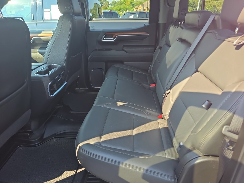 Used 2022 Red GMC Denali image 14