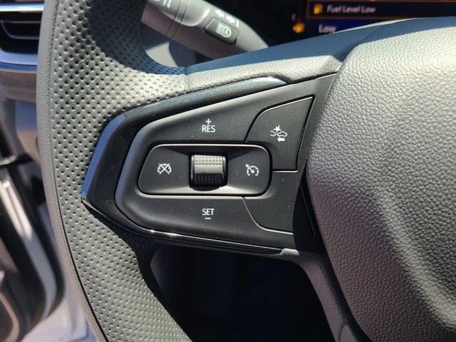 New 2026 Summit White Chevrolet LT image 25