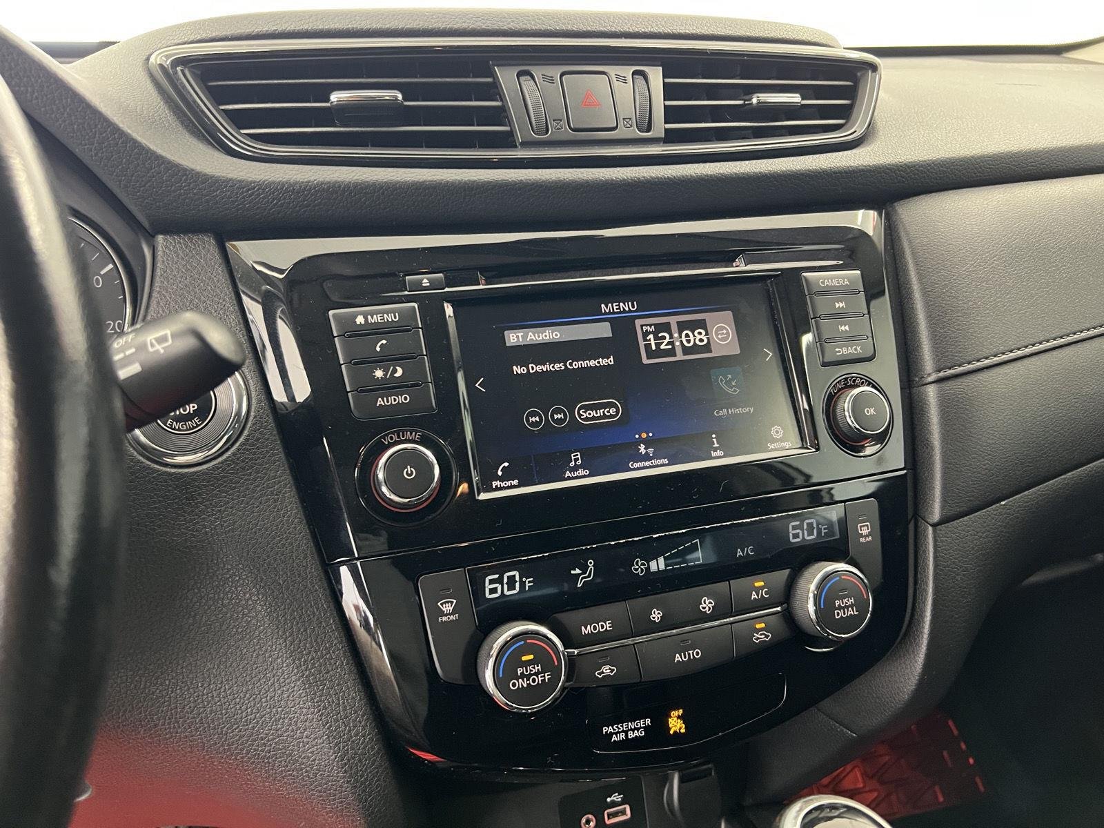 2020 Nissan Rogue SV - Photo 16