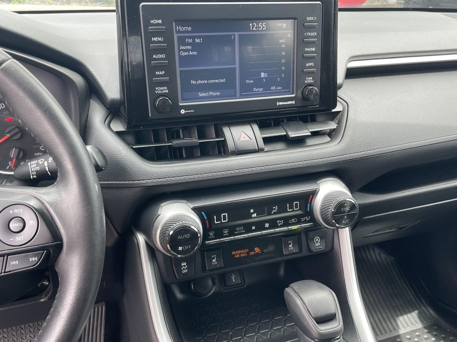 2022 Toyota RAV4 XLE - Photo 31