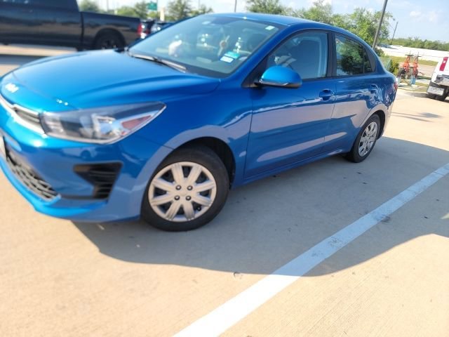 2023 Kia Rio S iVT's photo
