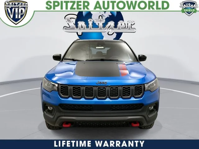 New 2026 Hydro Blue Pearl-Coat Exterior Paint Jeep Trailhawk image 4