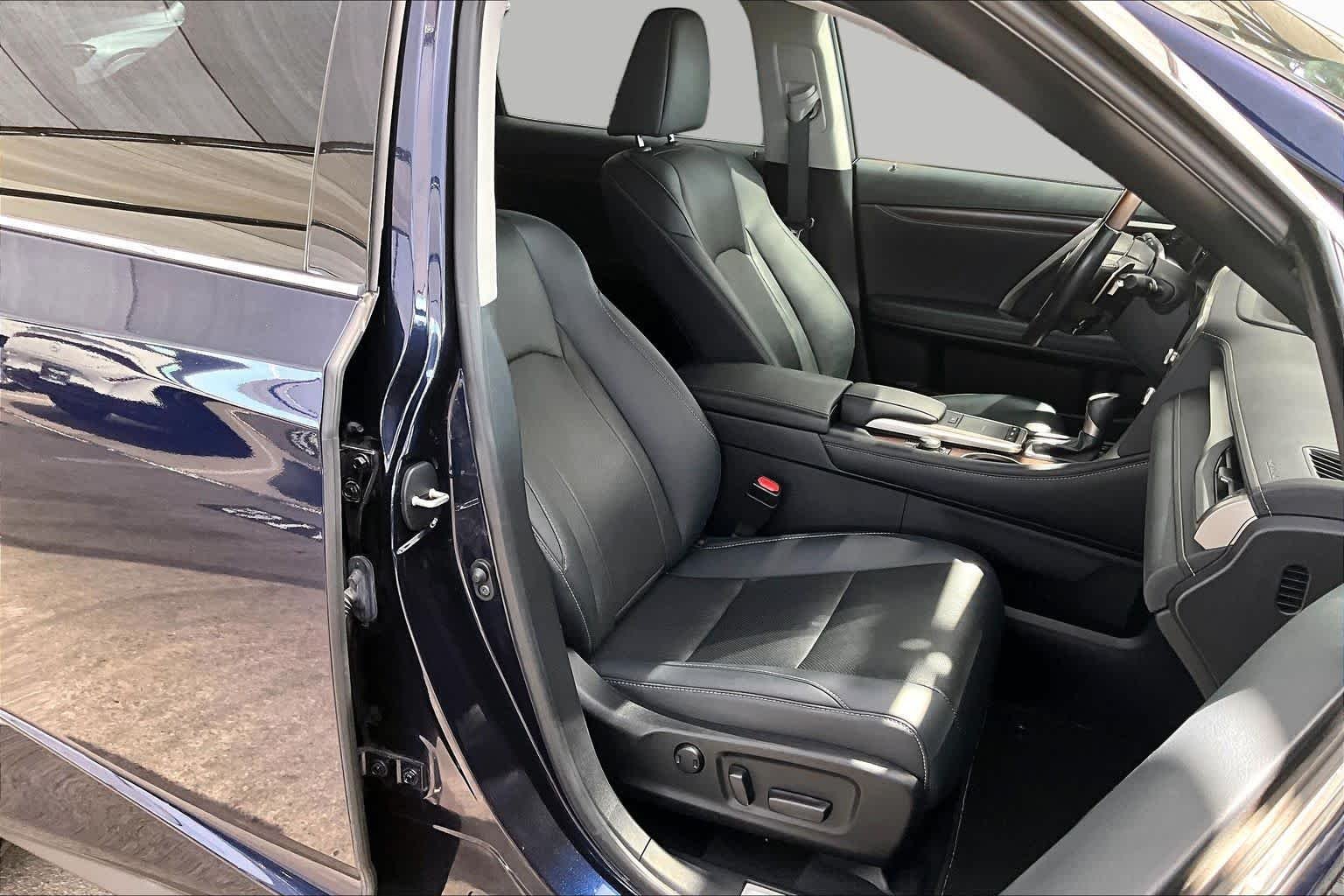 Used 2021 Nightfall Mica Lexus  image 9